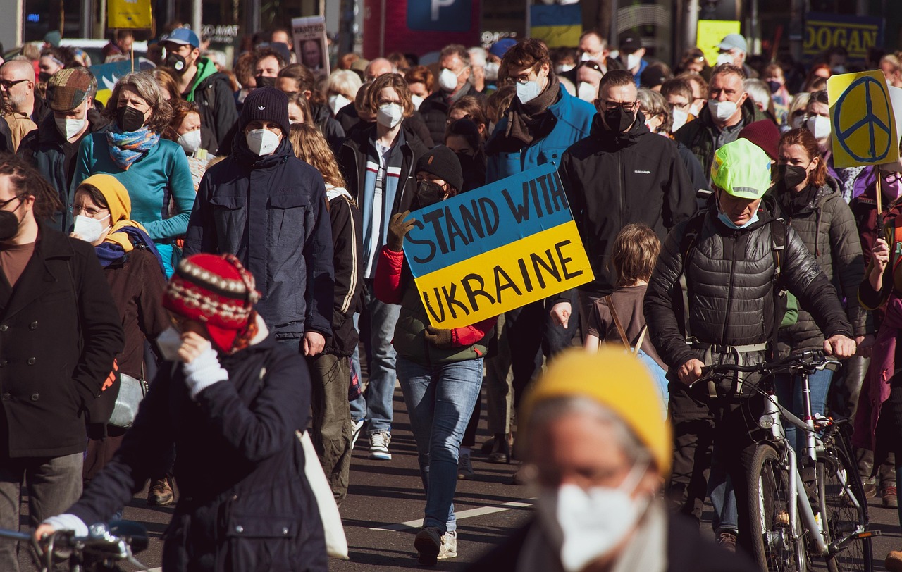 découvrez la solidarité, une valeur essentielle qui unit les individus et renforce la cohésion sociale à travers l'entraide et le soutien mutuel.