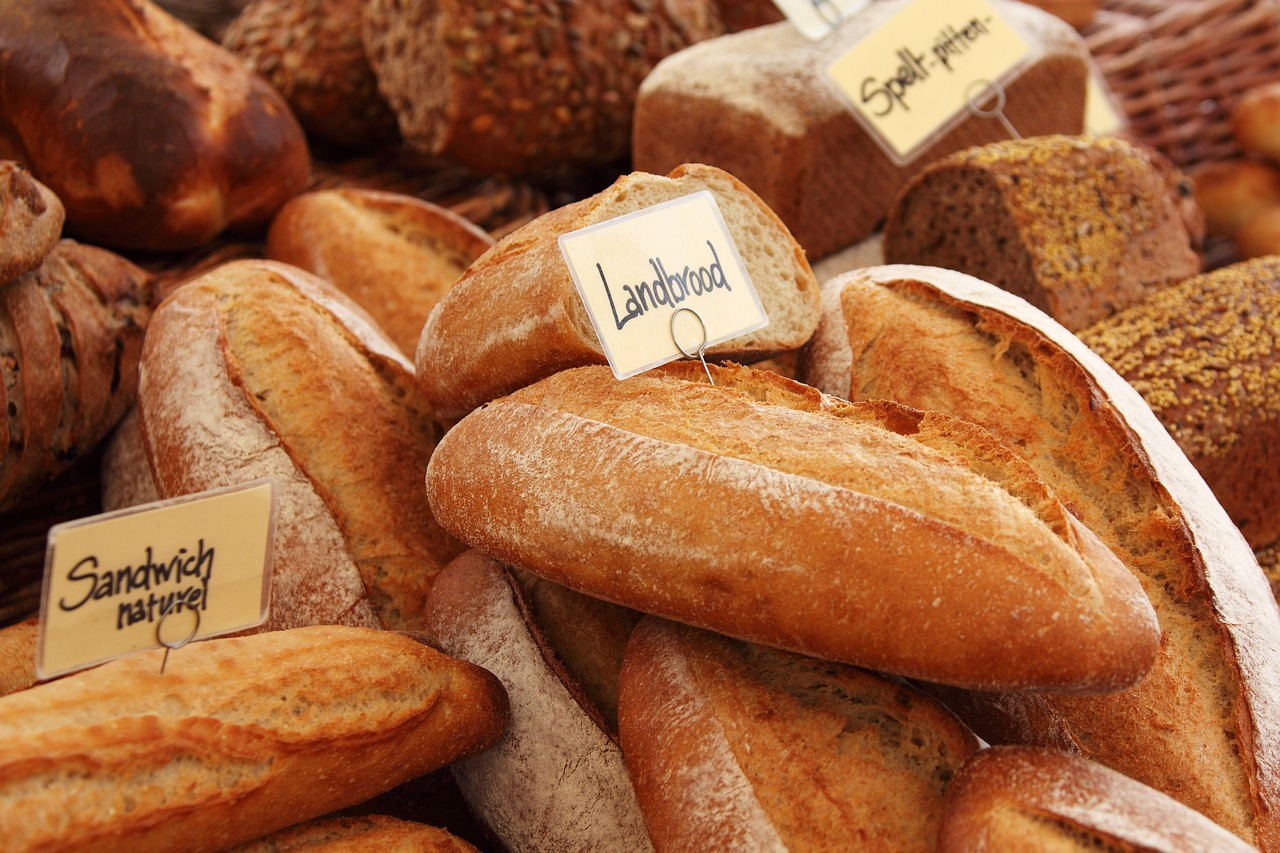 découvrez notre boulangerie artisanale où chaque pain est façonné avec passion et savoir-faire traditionnel pour vous offrir fraîcheur et qualité exceptionnelles.