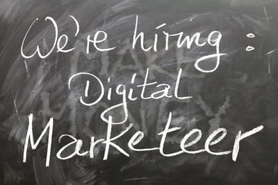 Les nouvelles dynamiques du marché de l’emploi pour les jeunes diplômés à l’horizon 2025